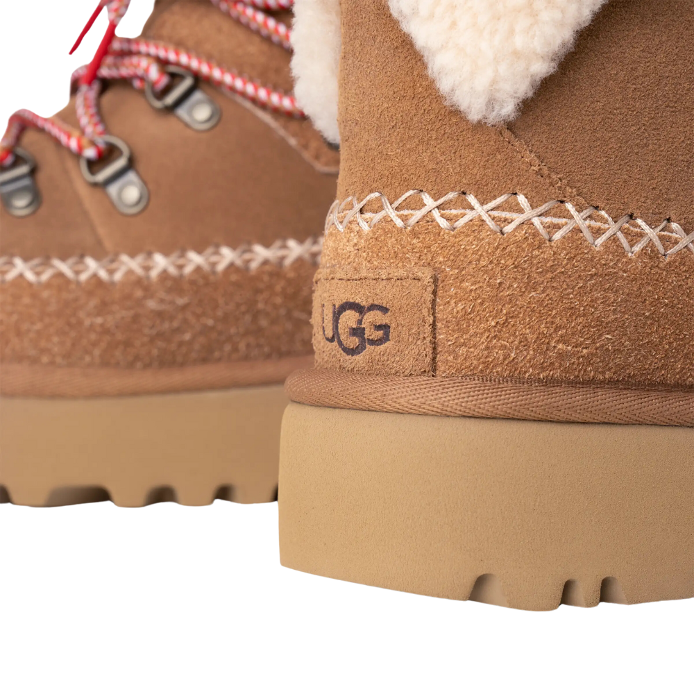 UGG W Classic Alpine Lace-Up - Chestnut