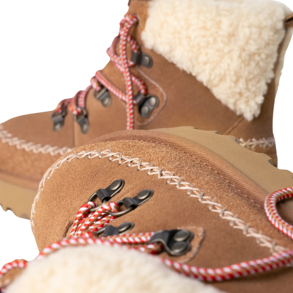 UGG W Classic Alpine Lace-Up - Chestnut