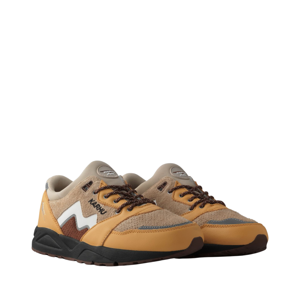 Karhu Aria 95 - Oak Buff / White